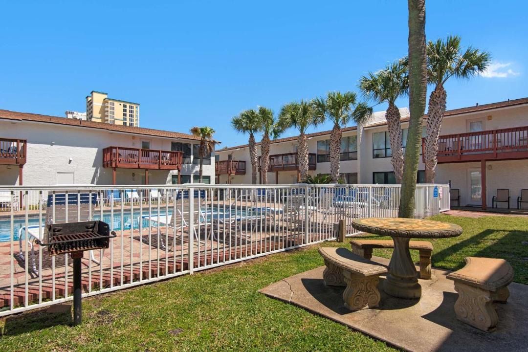 Photo of Patio Balcony in Navarre Beach