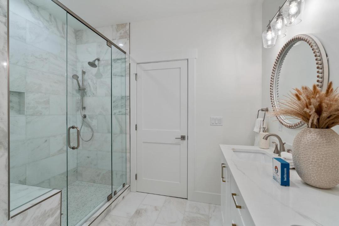 Photo of Bathroom in Gulfview Heights