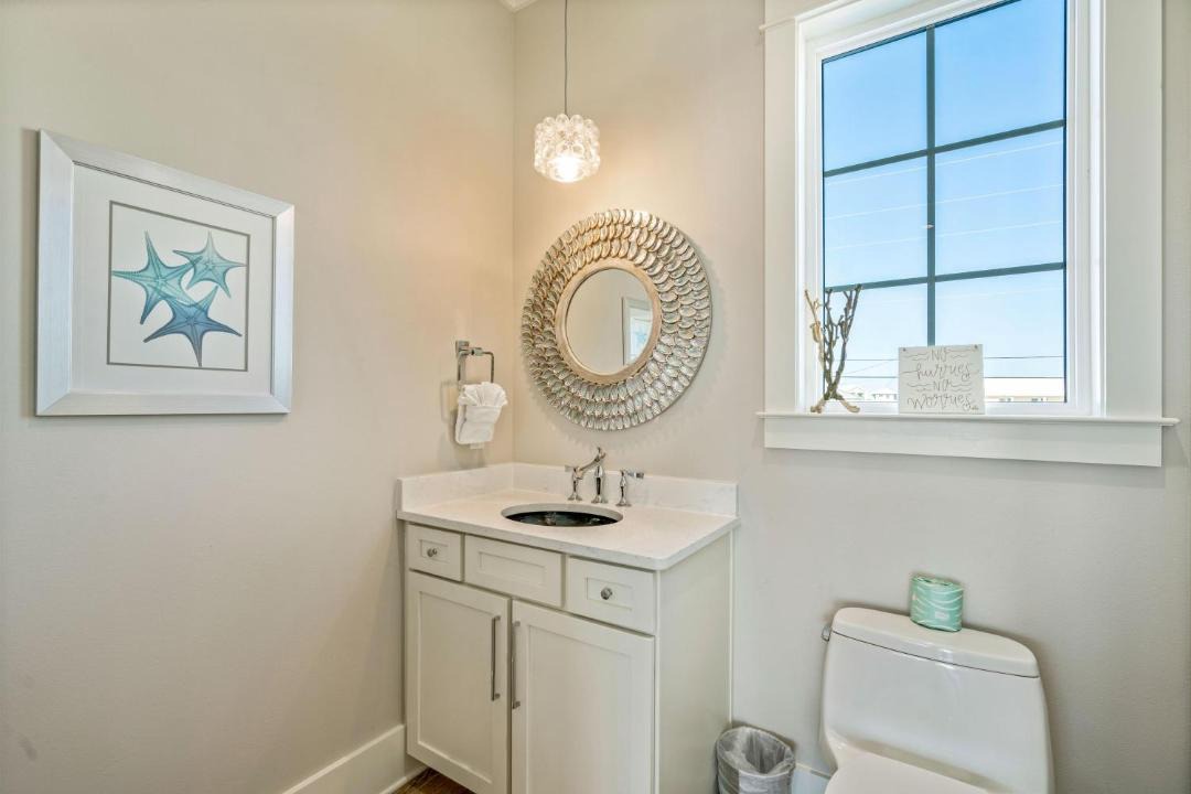 Photo of Bathroom in Navarre Beach