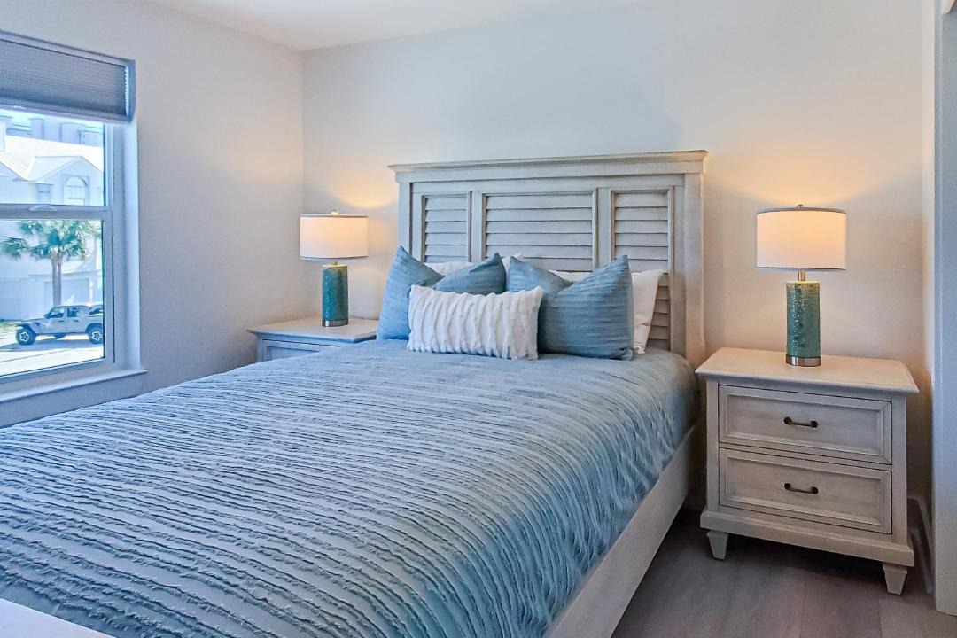 Photo of Bedroom in Navarre Beach
