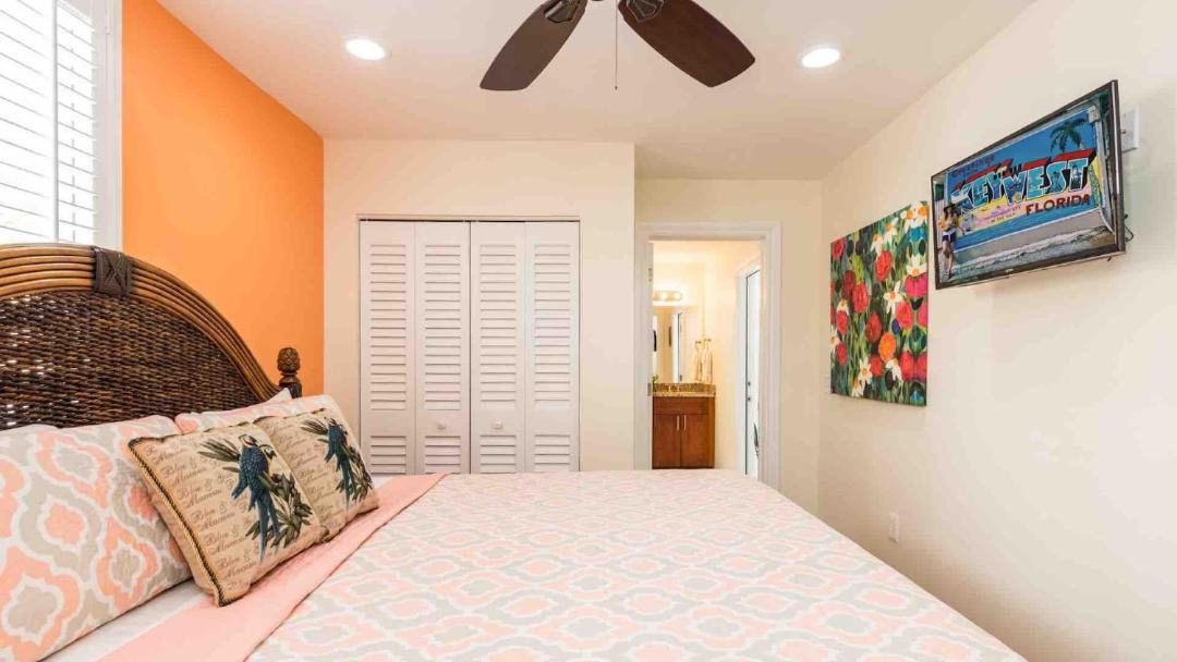 Photo of Bedroom in Downtown