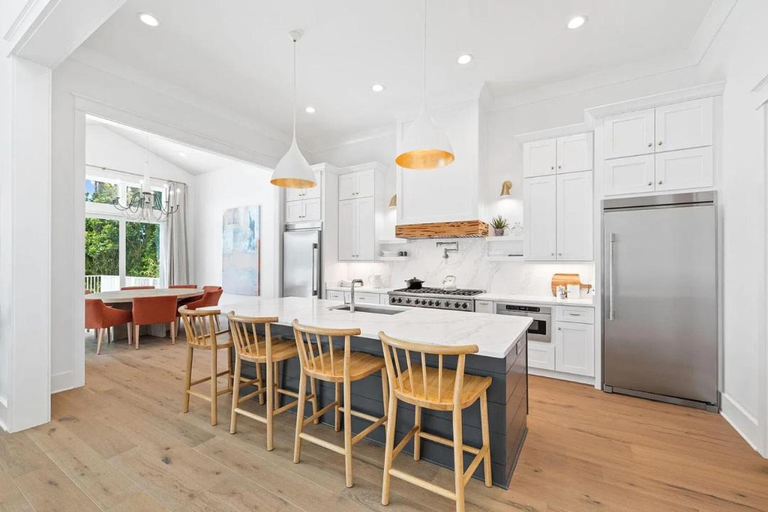 Photo of Kitchen in Dune Allen Beach