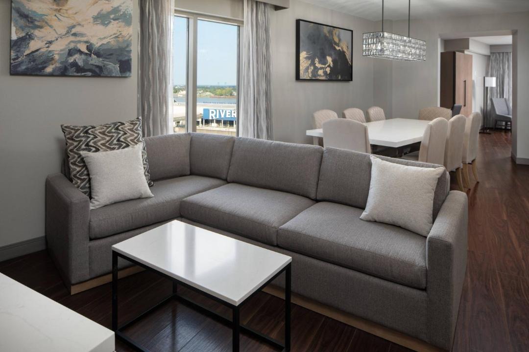 Photo of Livingroom in Arts/Warehouse District