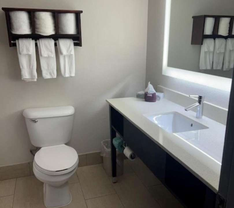 Photo of Bathroom in Fort Payne