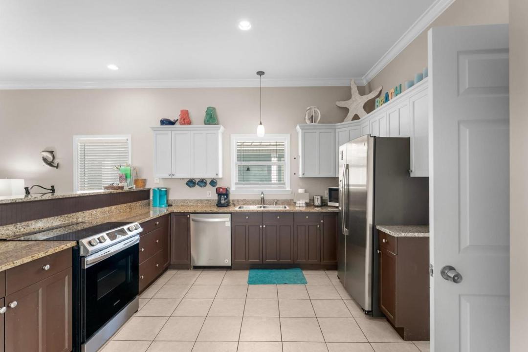 Photo of Kitchen in Village of Sugar Beach
