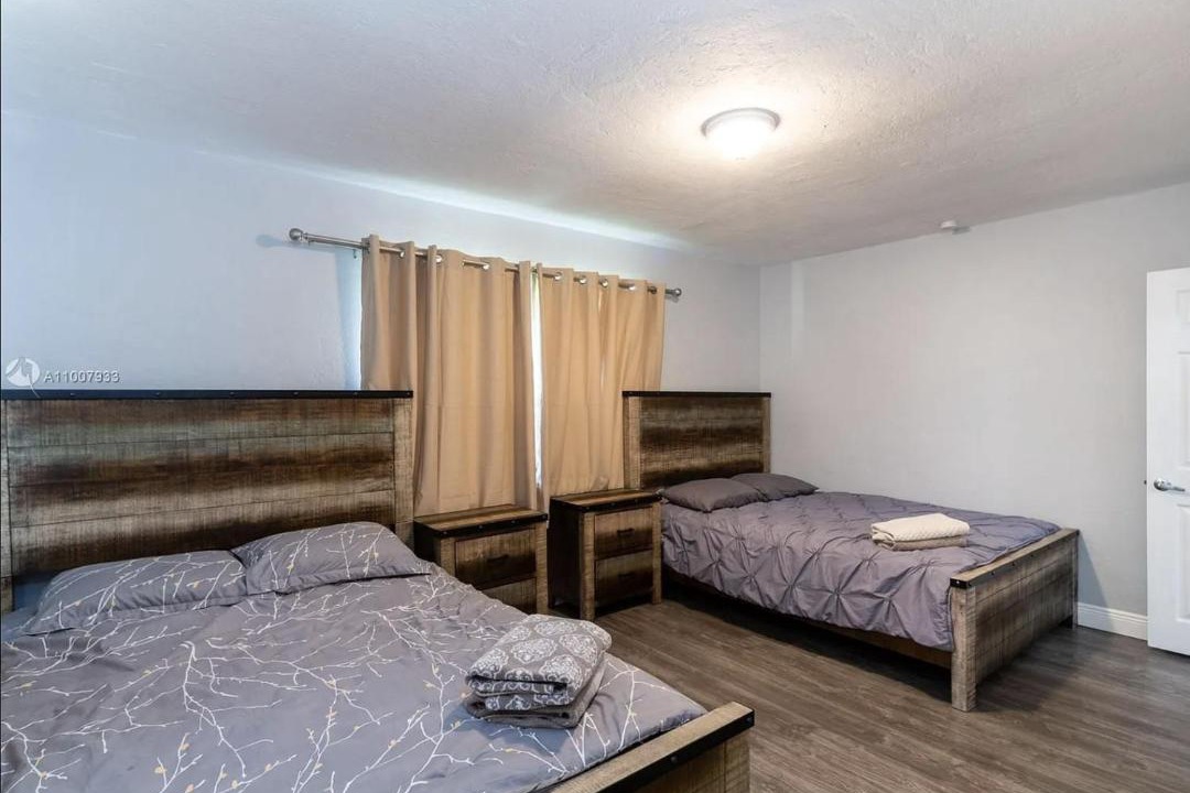 Photo of Bedroom in South Lake