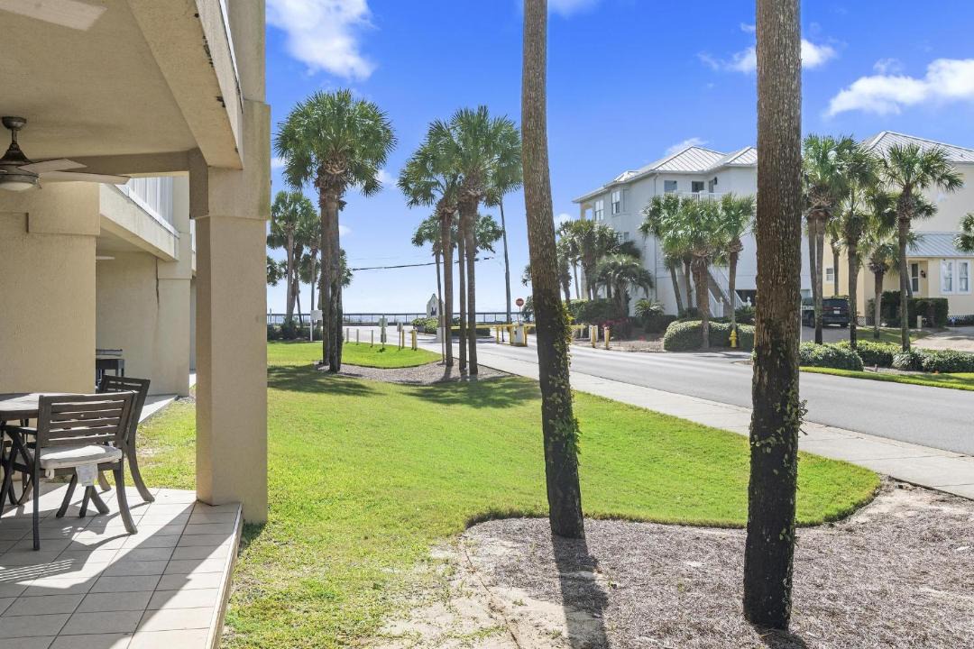 Photo of Patio Balcony in Miramar Beach