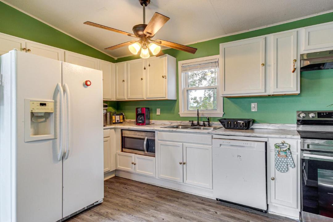 Photo of Kitchen in Shoreline Park