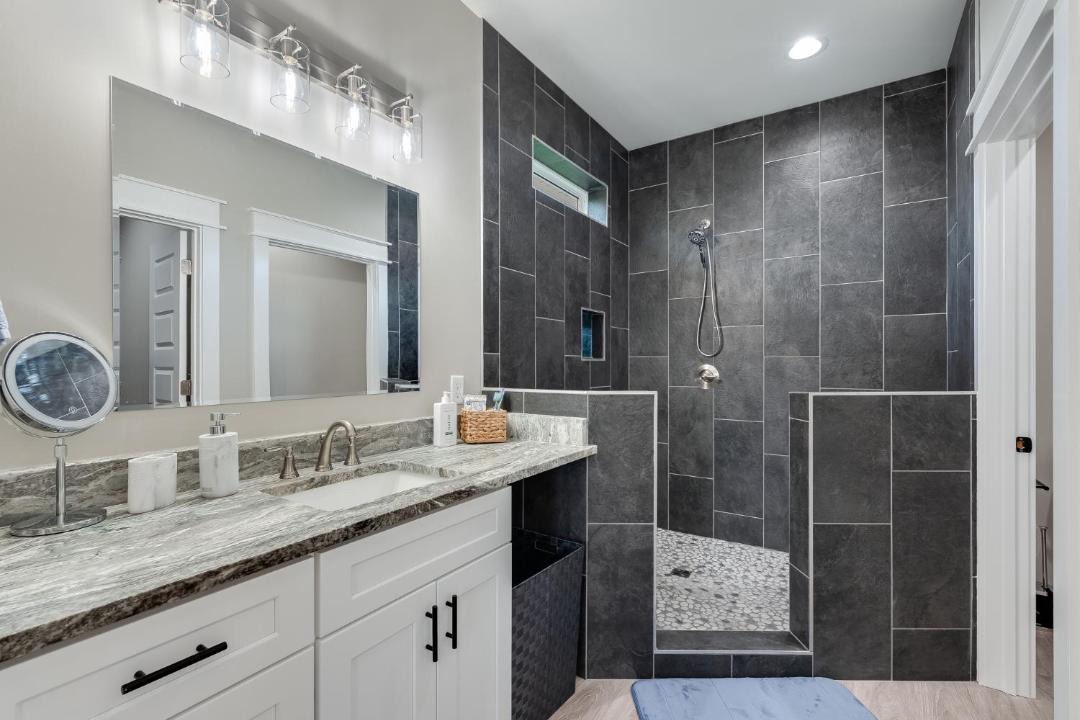 Photo of Bathroom in Upper Grand Lagoon