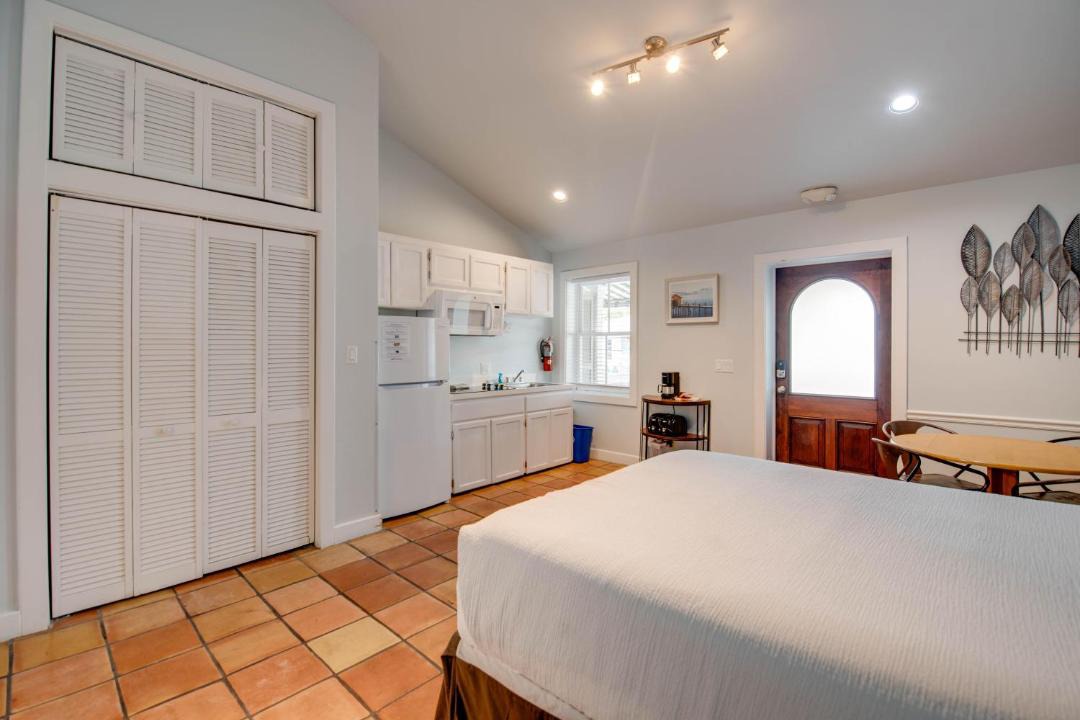 Photo of Bedroom in Uptown - Upper Duval