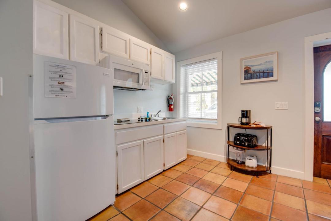Photo of Kitchen in Uptown - Upper Duval
