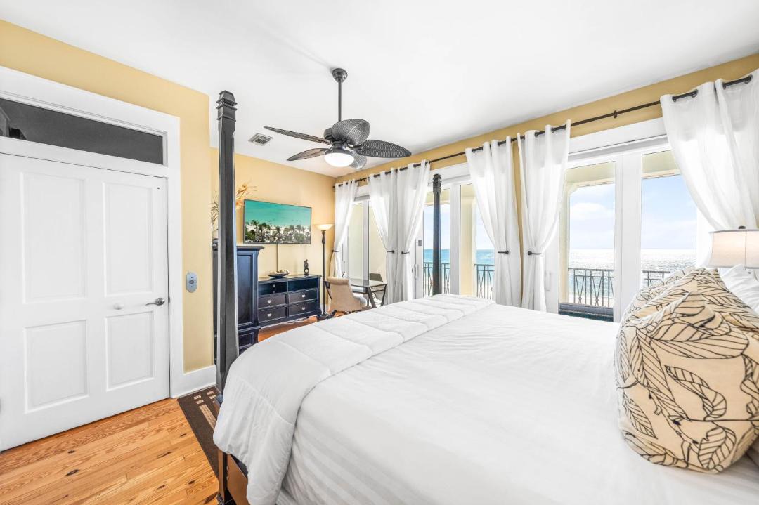 Photo of Bedroom in Delos