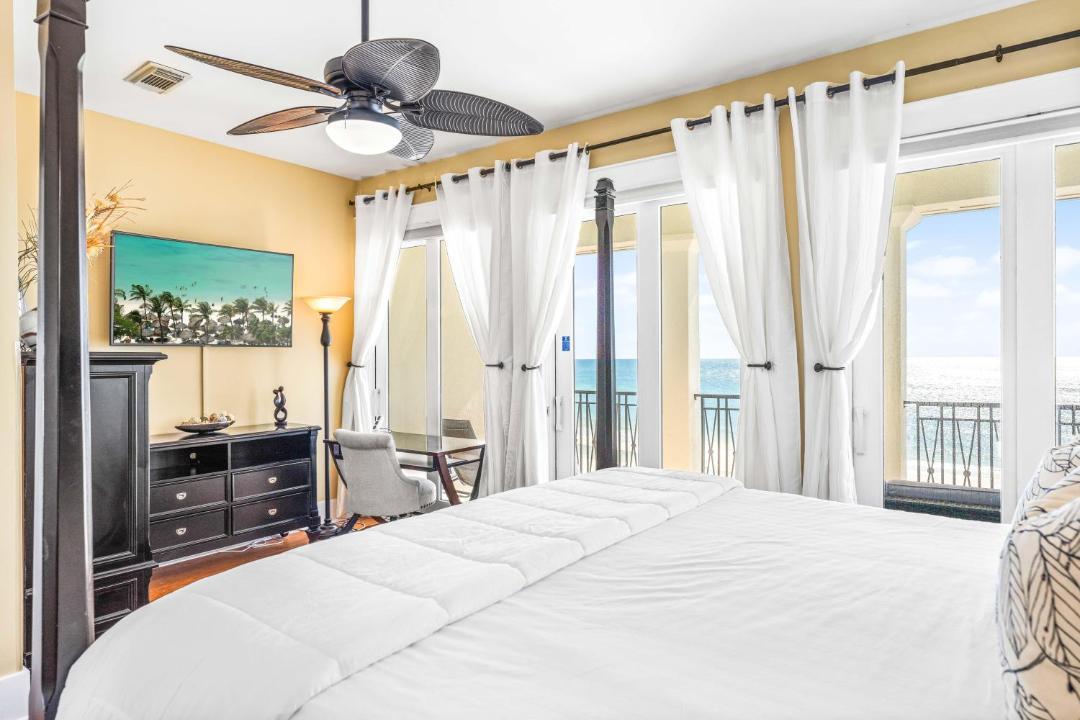 Photo of Bedroom in Delos