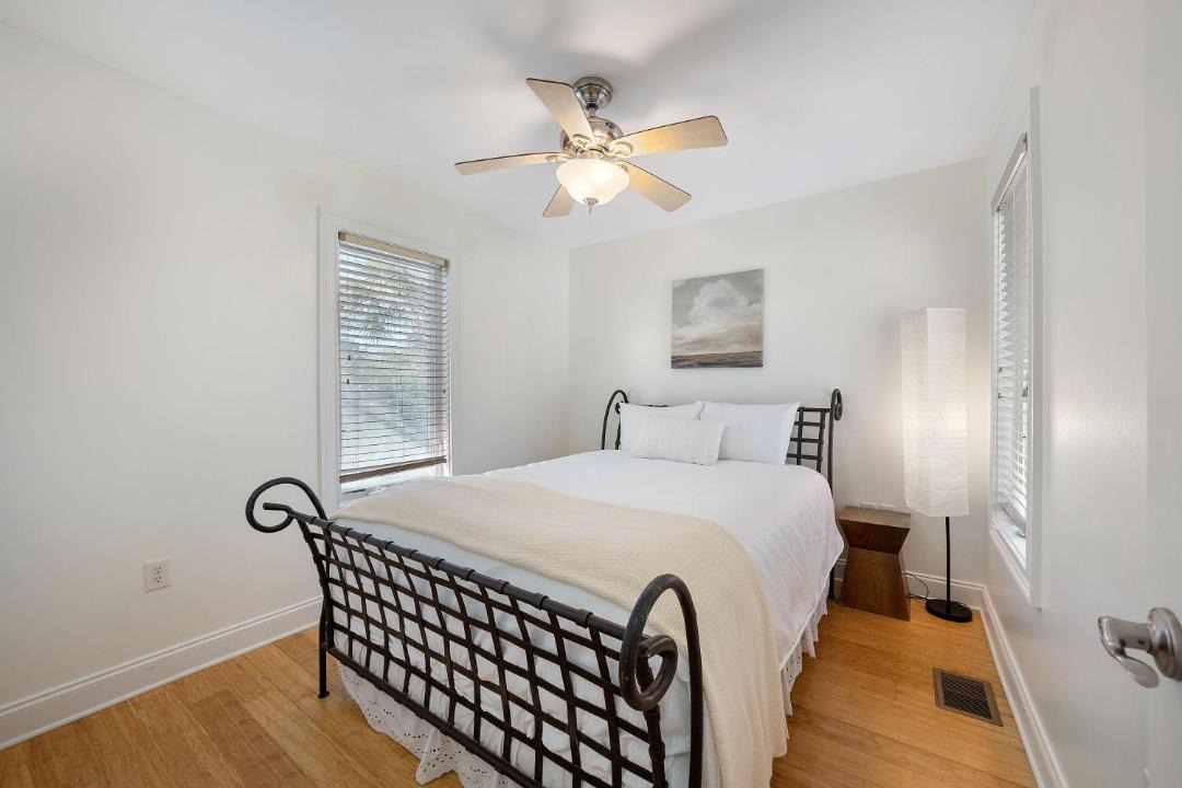 Photo of Bedroom in Santa Rosa Beach
