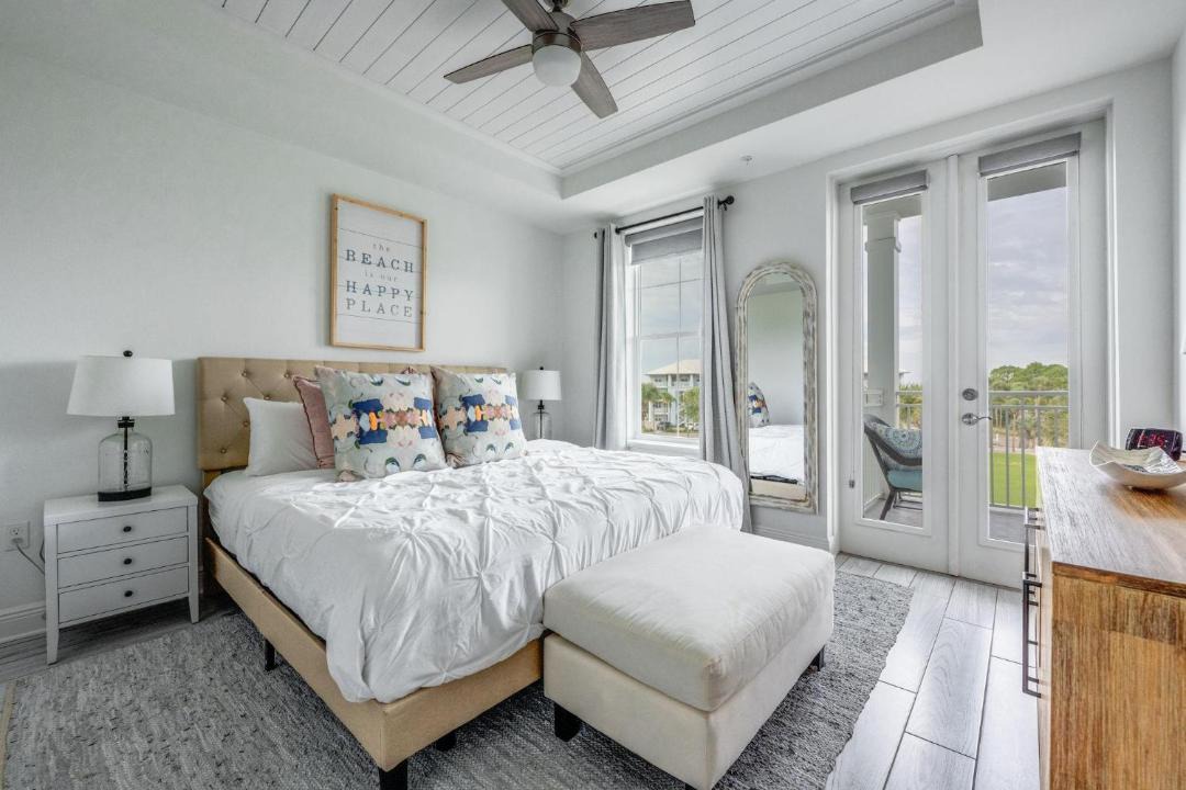 Photo of Bedroom in Gulf Place