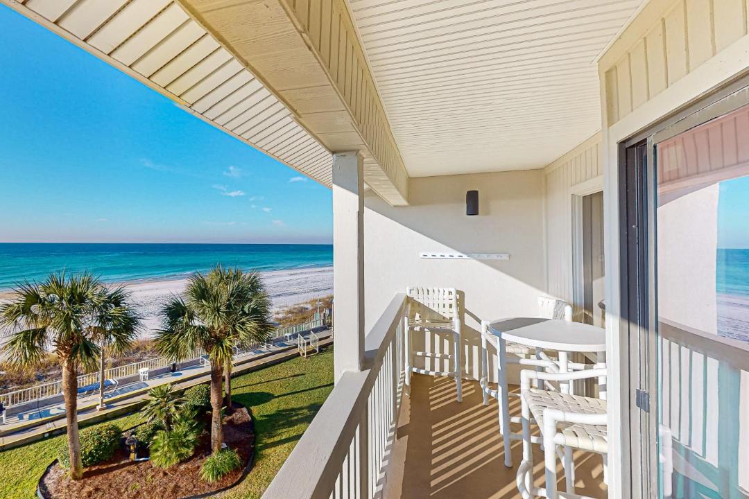 Photo of Patio Balcony in Fort Bay
