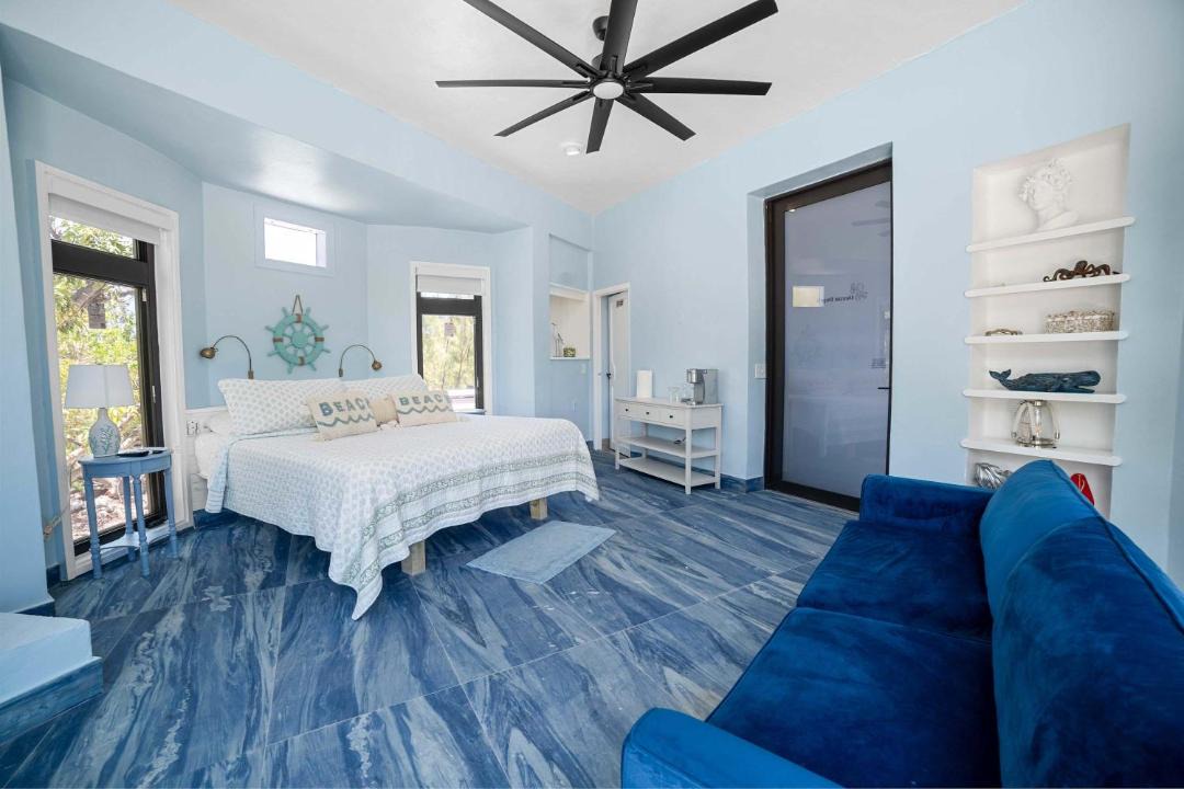 Photo of Bedroom in Long Beach Estates