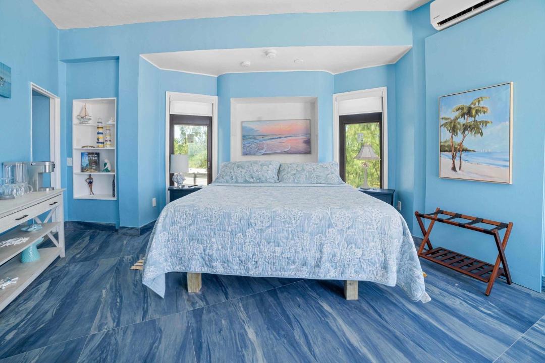 Photo of Bedroom in Long Beach Estates