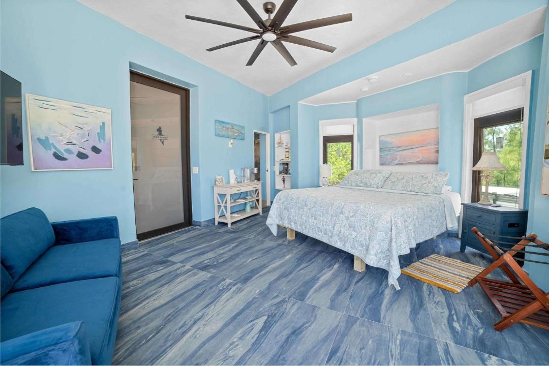 Photo of Bedroom in Long Beach Estates