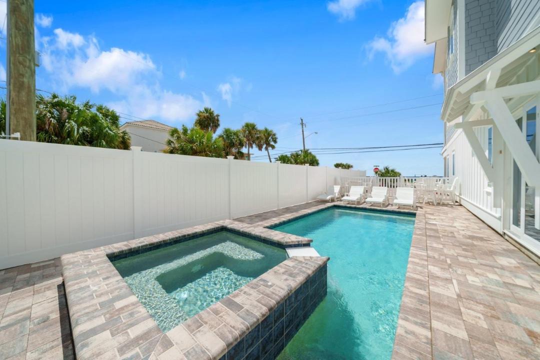 Photo of Patio Balcony in Bid-a-wee Beach
