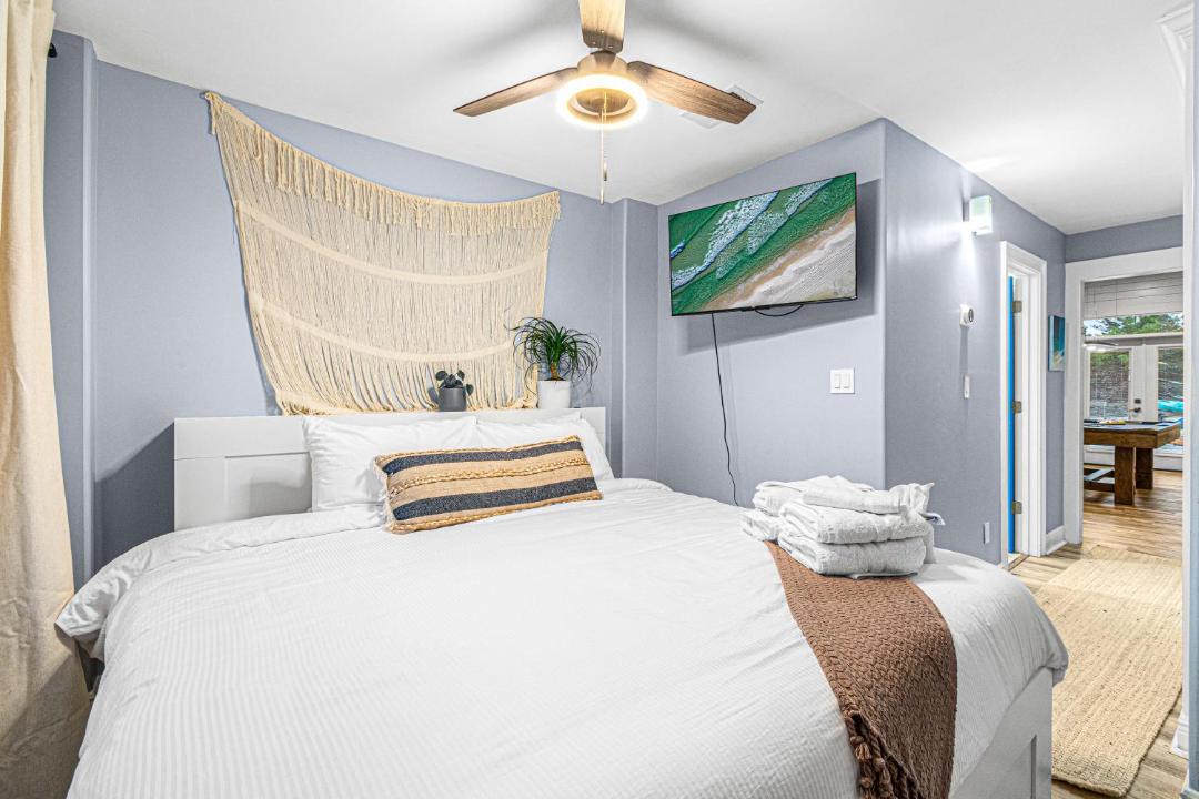Photo of Bedroom in Dune Allen Beach