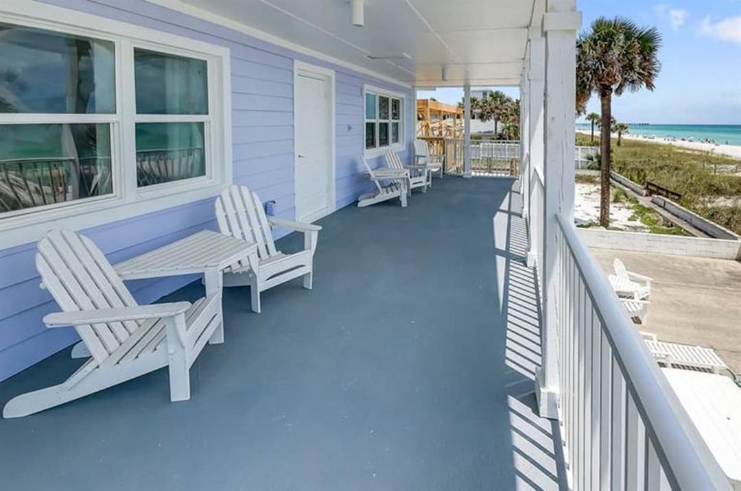 Photo of Patio Balcony in Bahama Beach