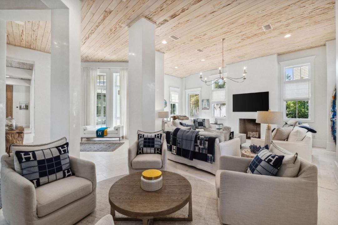 Photo of Livingroom in Rosemary Beach