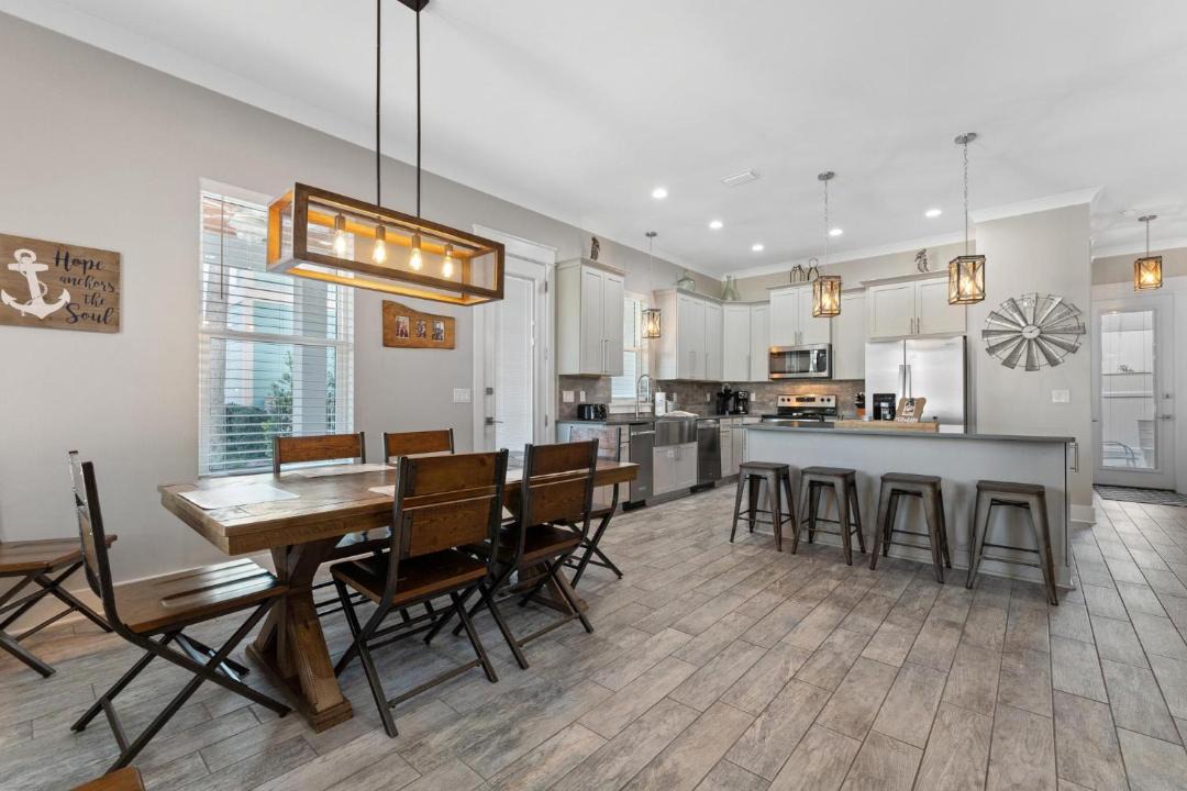 Photo of Kitchen in Emerald Waters Village