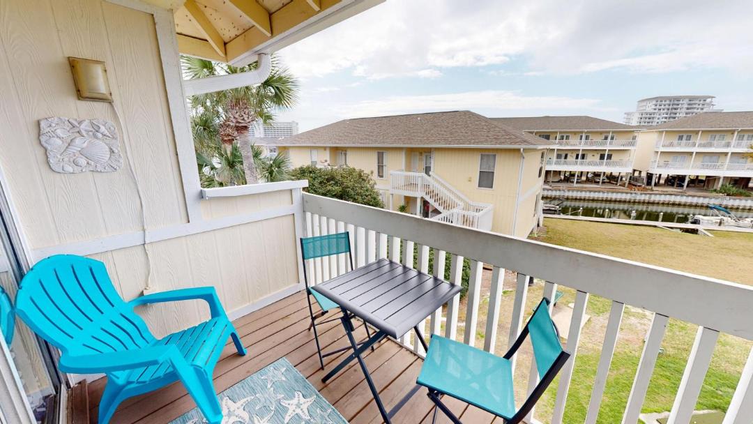 Photo of Patio Balcony in Holiday Isle