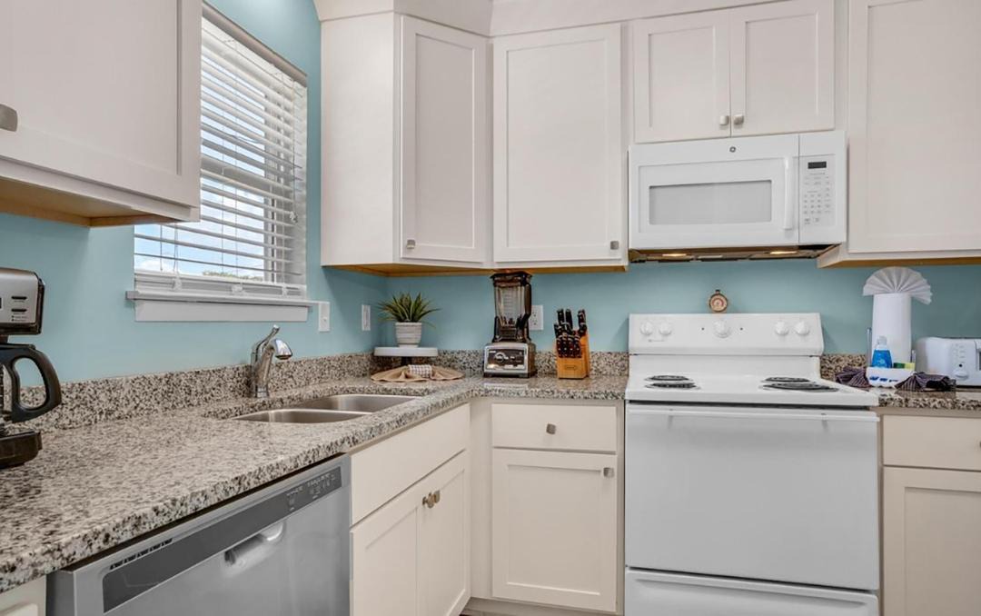 Photo of Kitchen in Kiska Beach