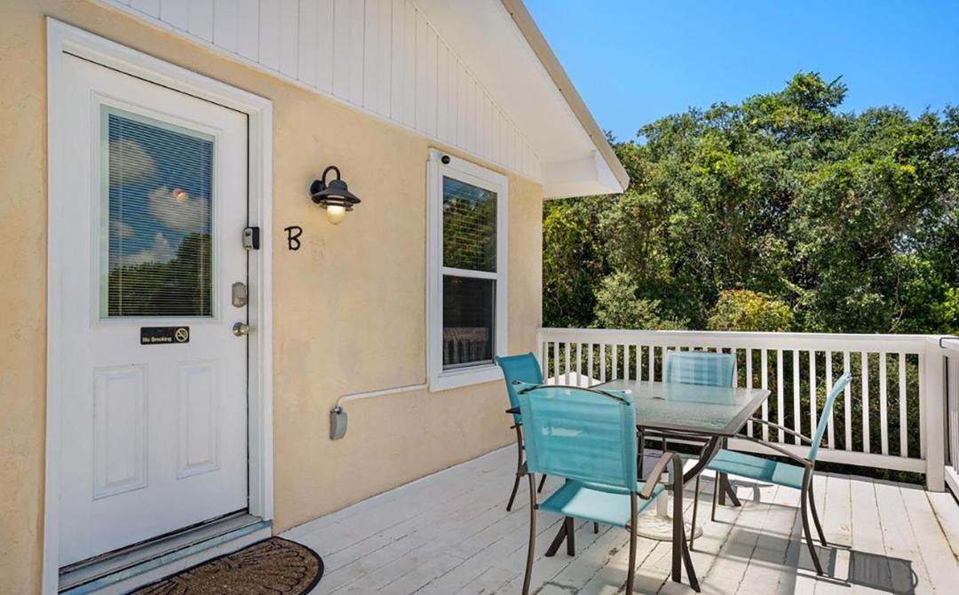 Photo of Patio Balcony in Kiska Beach