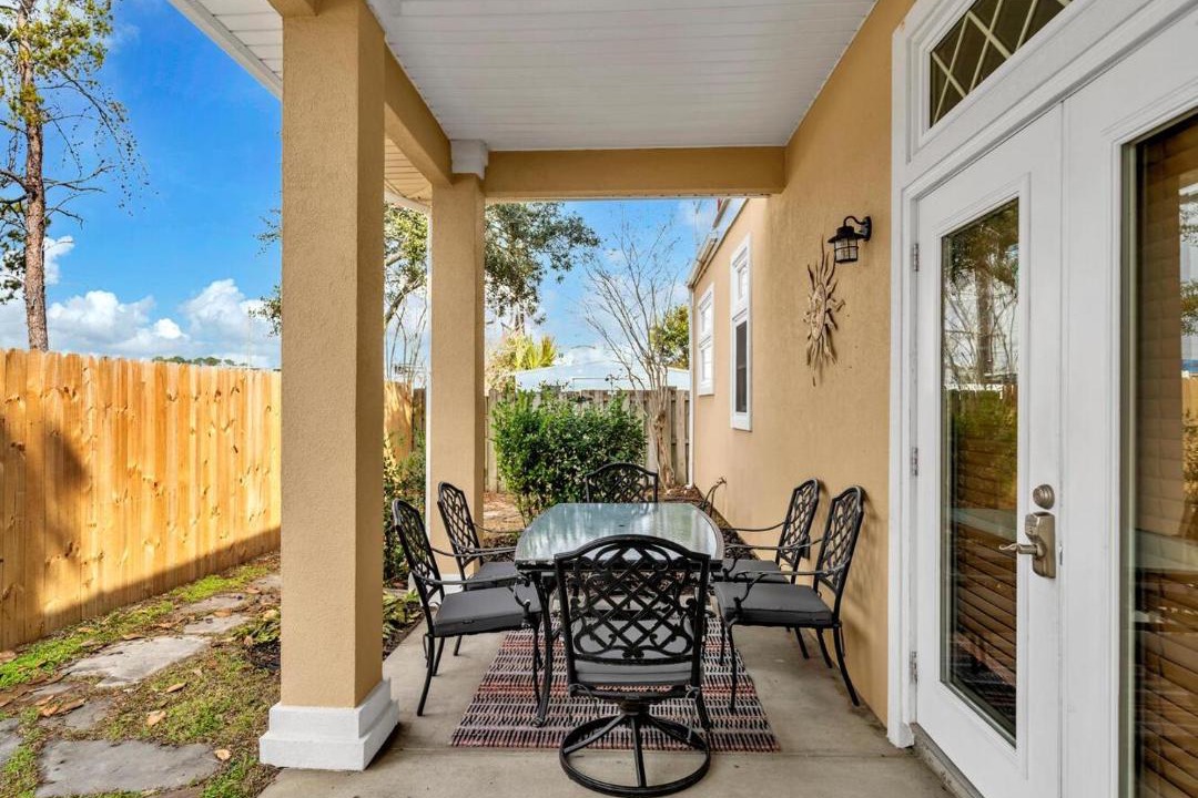 Photo of Patio Balcony in El Centro Beach