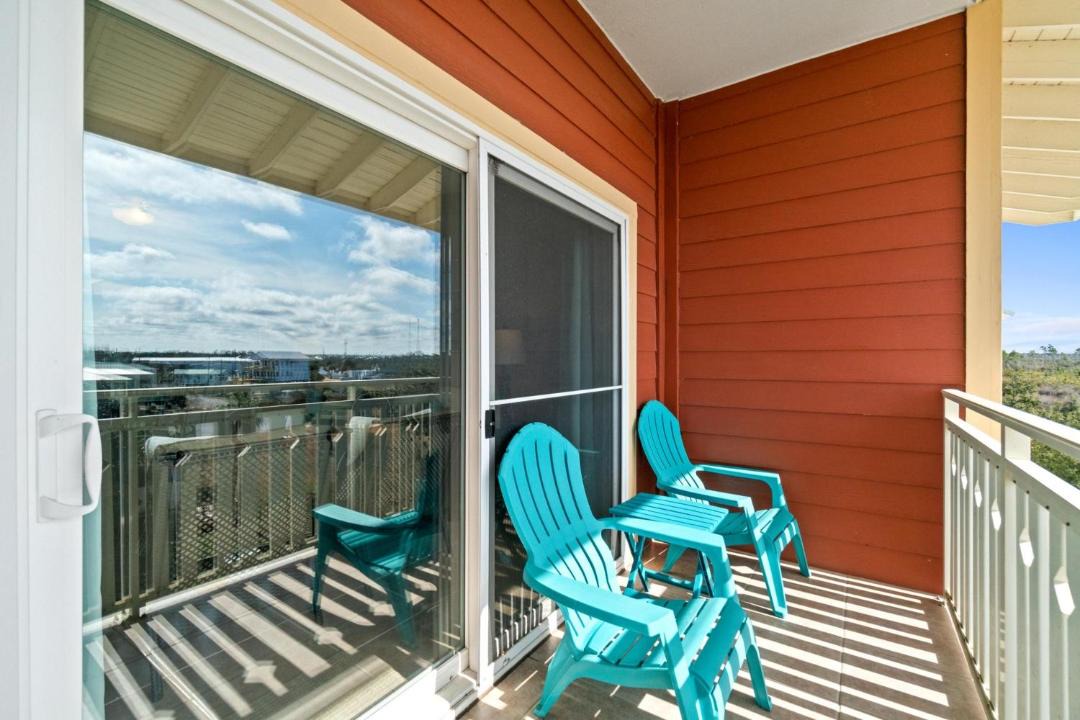 Photo of Patio Balcony in Waterside Village