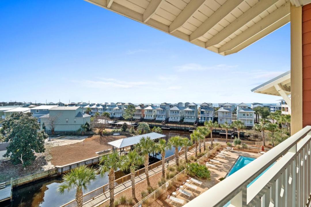 Photo of Patio Balcony in Waterside Village