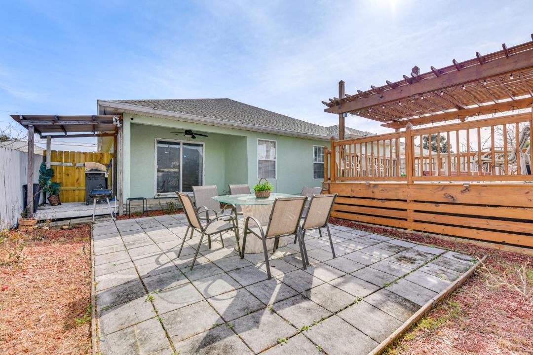 Photo of Patio Balcony in Inlet Beach Heights