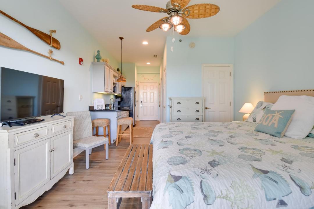Photo of Bedroom in Rosemary Beach