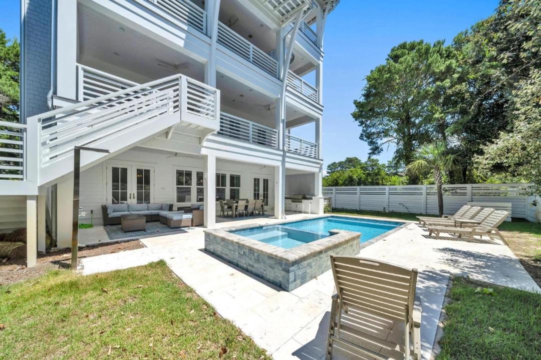 Photo of Patio Balcony in Gulfview Heights