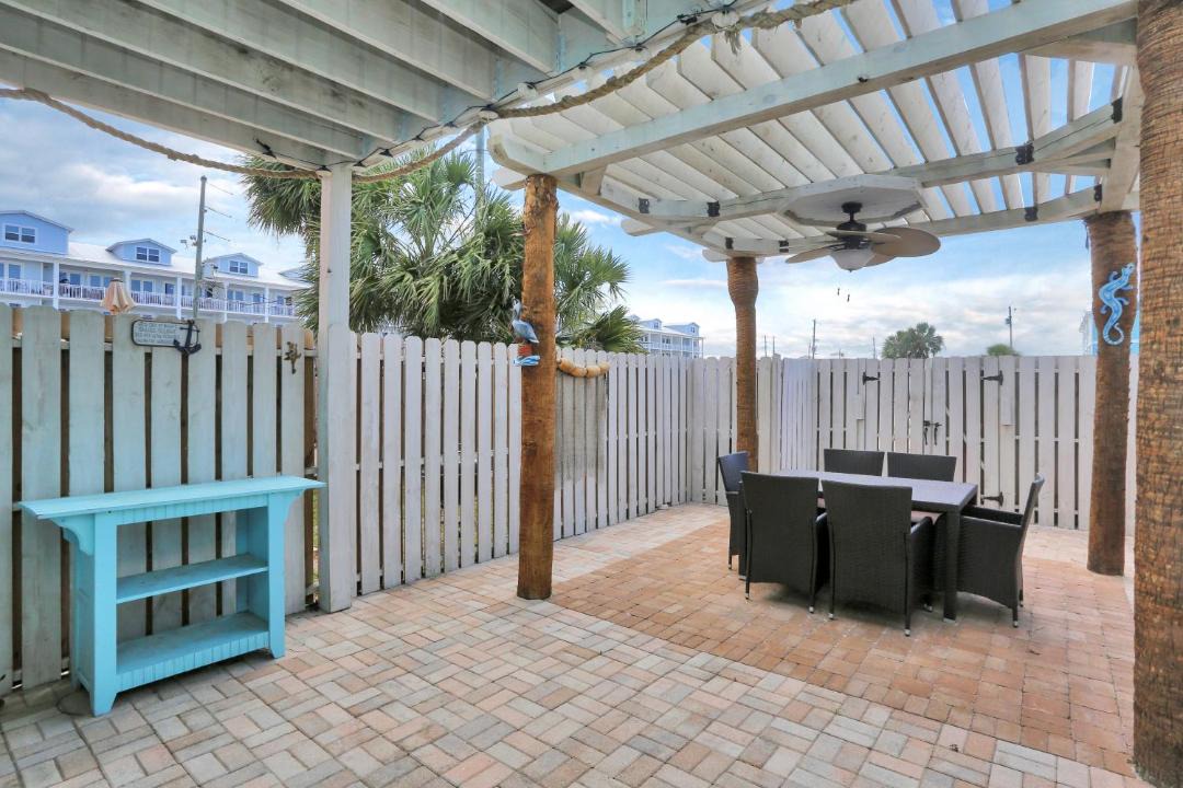 Photo of Patio Balcony in Mexico Beach