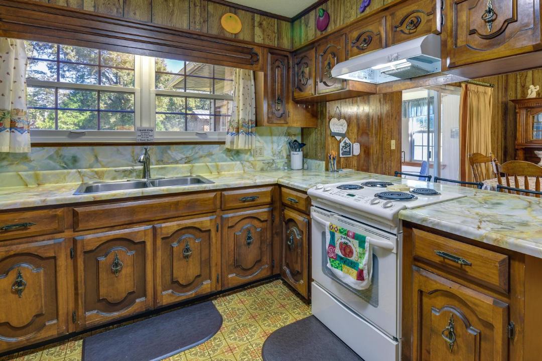 Photo of Kitchen in Chipley