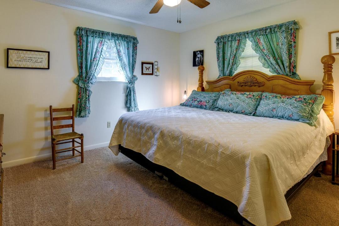 Photo of Bedroom in Chipley