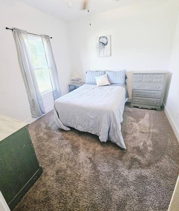 Photo of Bedroom in Ono Island