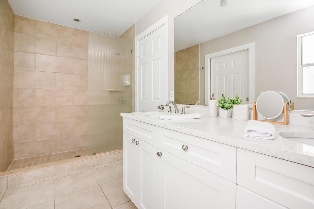 Photo of Bathroom in East Naples