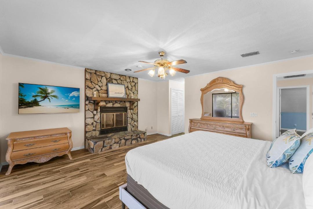 Photo of Bedroom in Silver Sands