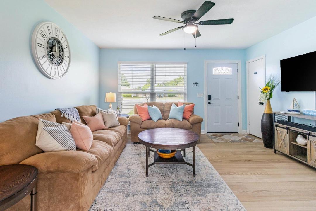 Photo of Livingroom in Sherwood