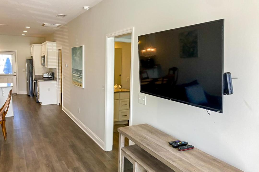 Photo of Livingroom in Mexico Beach