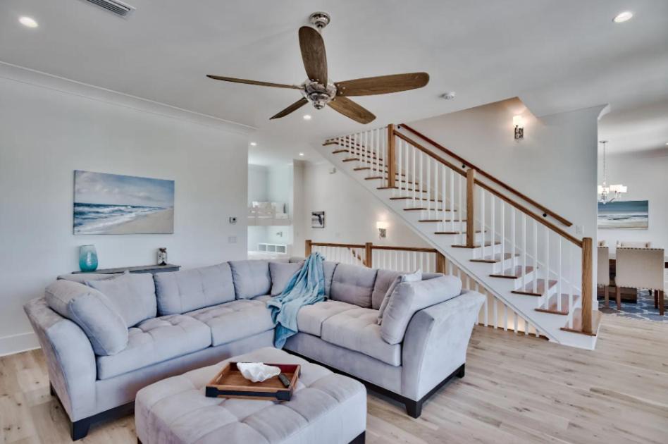 Photo of Livingroom in Emerald Waters Village