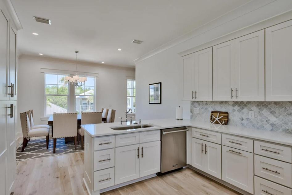 Photo of Kitchen in Emerald Waters Village