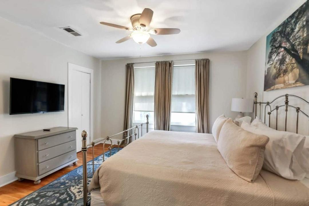Photo of Bedroom in Mid City South