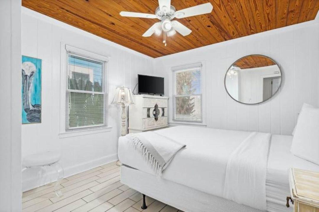 Photo of Bedroom in Kiska Beach