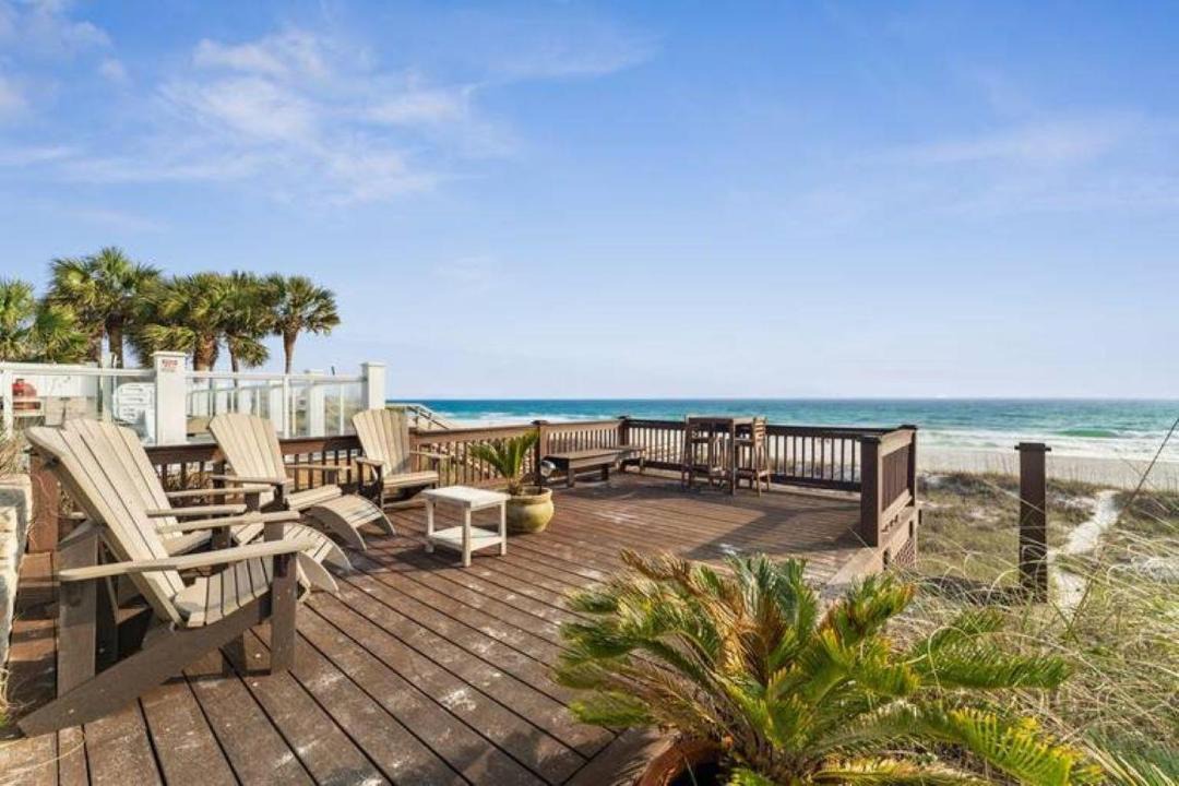 Photo of Patio Balcony in Kiska Beach